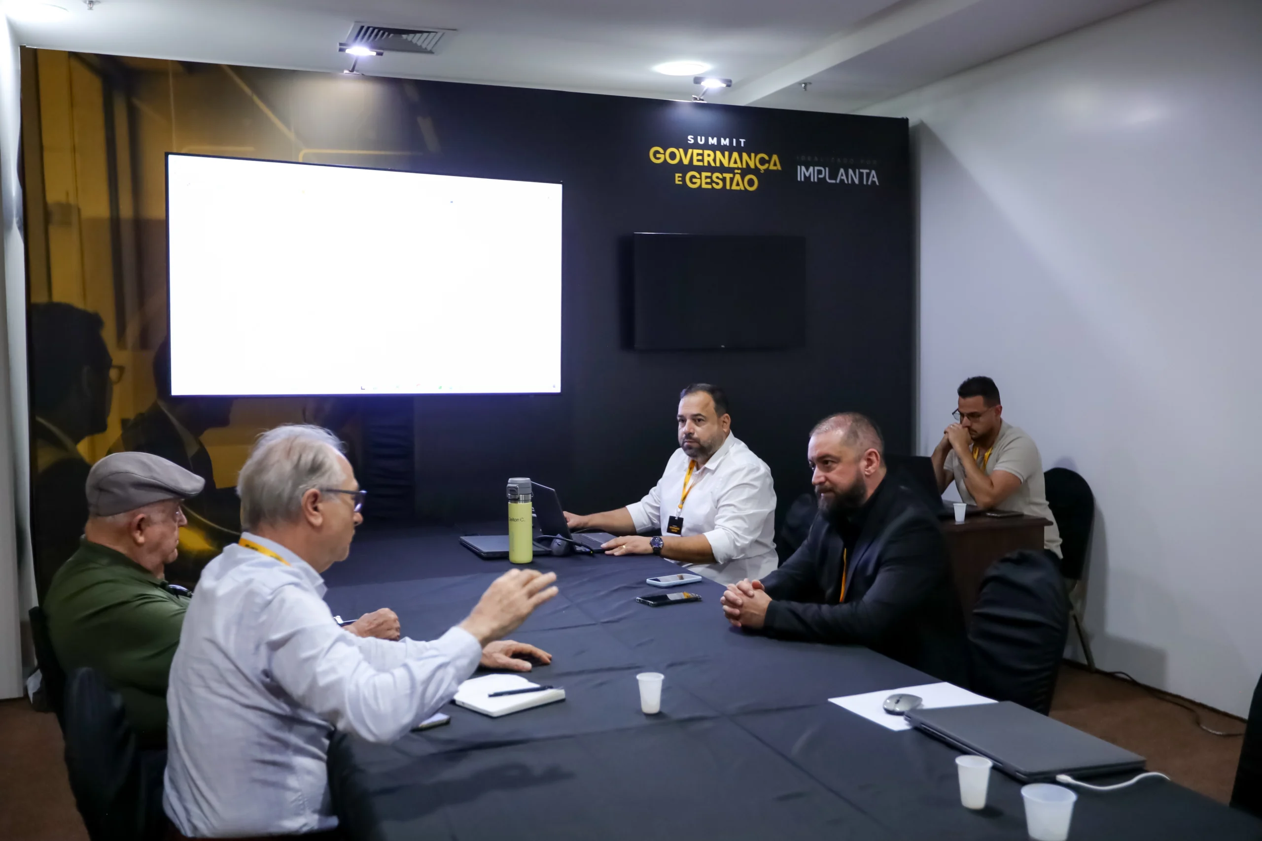 Atendimento consultivo durante a Mentoria Executiva